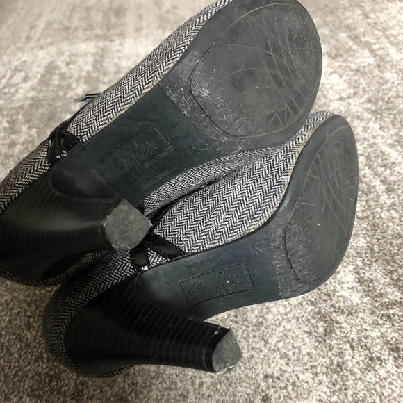 DEXFLEX by Dexter Heels Size 6.5 Round Toe Herringbone - Picture 4 of 11